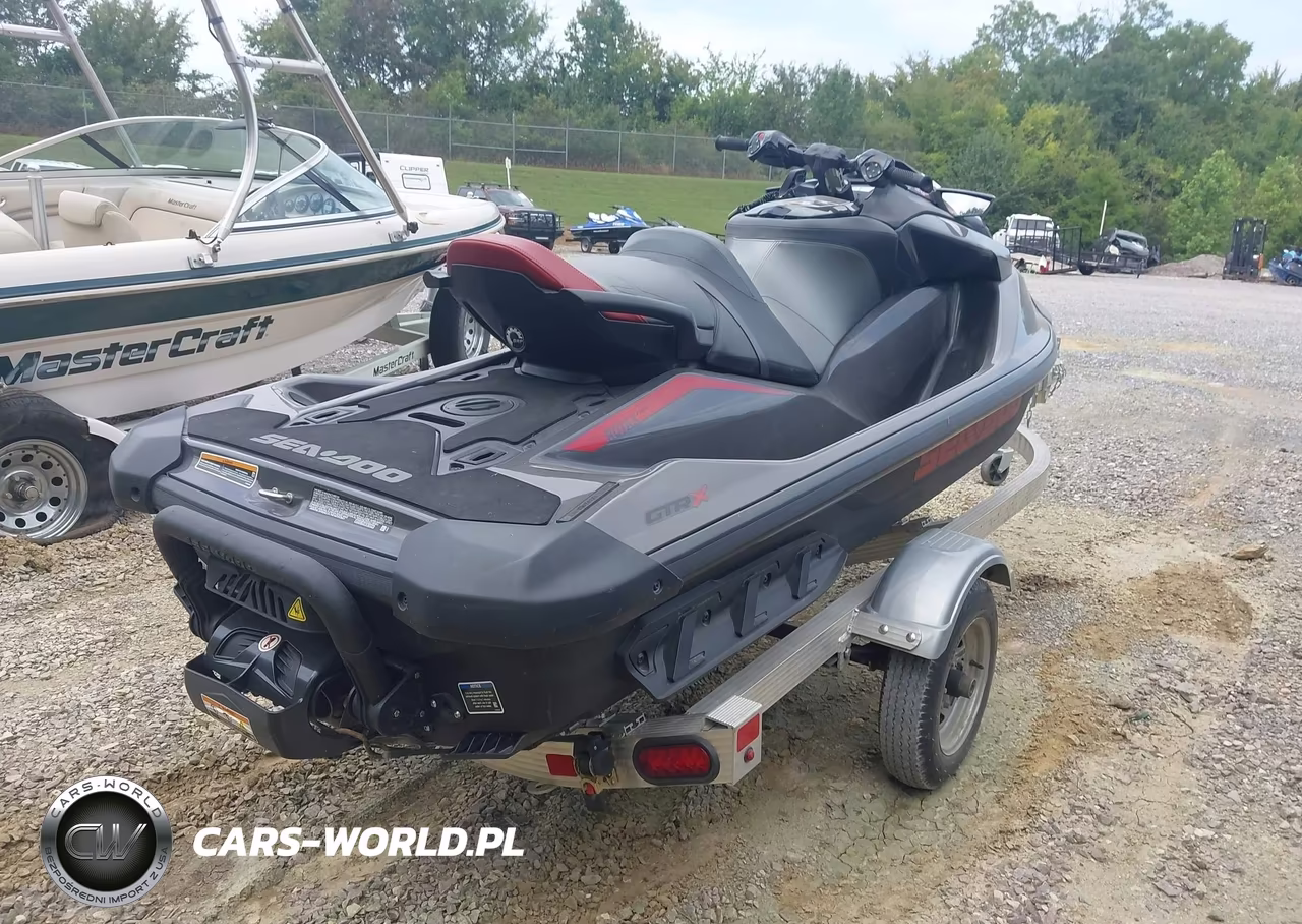 2024 Sea Doo Bombardier Cana VIN:YDV24124J324 - 4