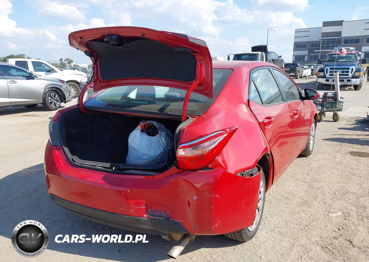2017 Toyota Corolla Le VIN:5YFBURHE1HP639622 - 4