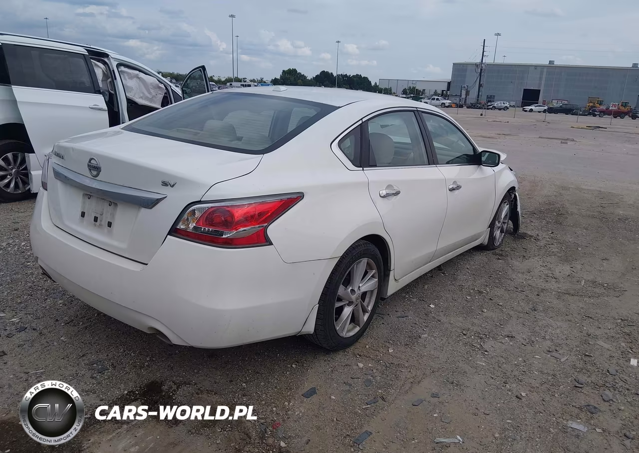 2015 Nissan Altima 2.5 Sv VIN:1N4AL3AP5FC421315 - 4