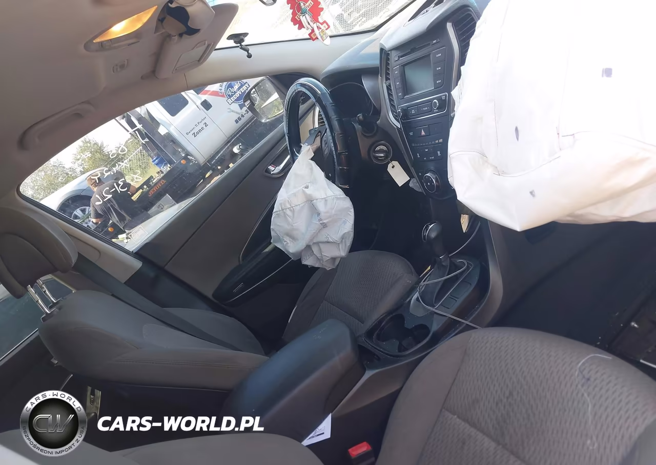 2018 Hyundai Santa Fe Sport 2.4L VIN:5XYZT3LB7JG570070 - 5