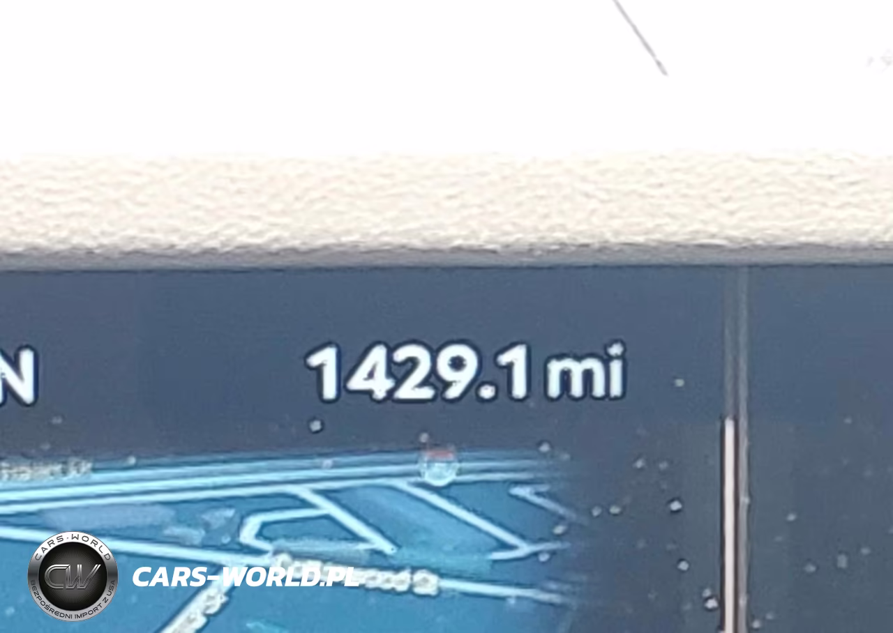 2026 Lincoln Nautilus Premiere VIN:5LMPJ8JA6TJ061894 - 16