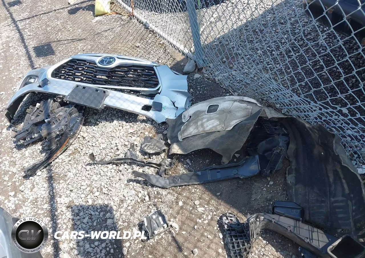 2021 Toyota Highlander Le VIN:5TDBZRBHXMS101541 - 12