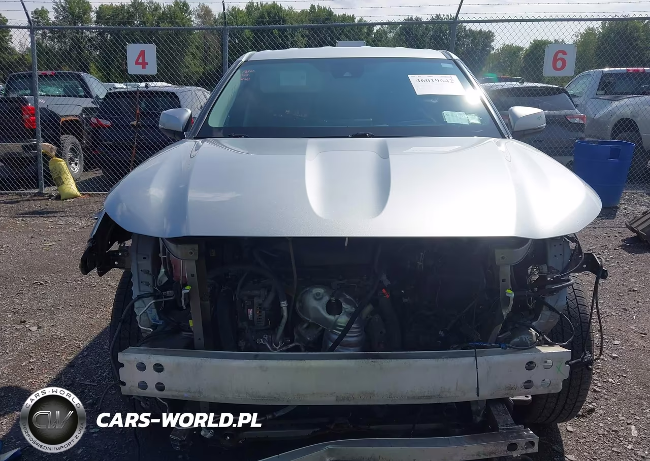 2021 Toyota Highlander Le VIN:5TDBZRBHXMS101541 - 13