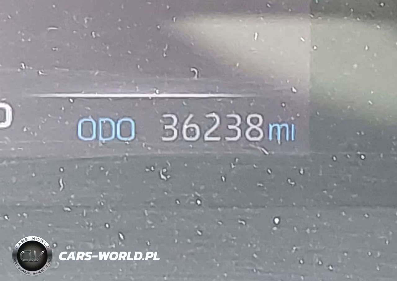 2021 Toyota Highlander Le VIN:5TDBZRBHXMS101541 - 16