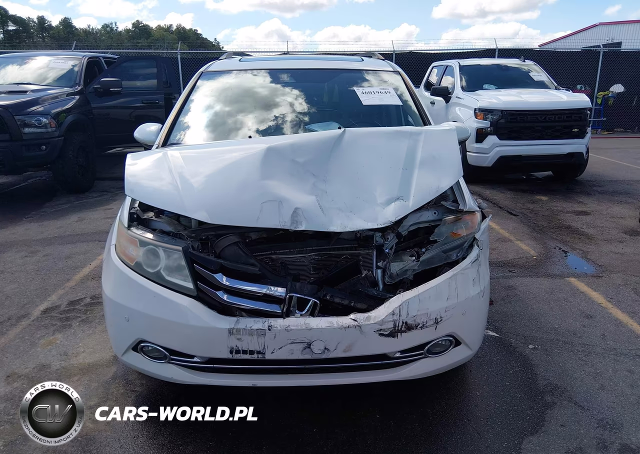 2015 Honda Odyssey Touring-Touring Elite VIN:5FNRL5H94FB057634 - 11
