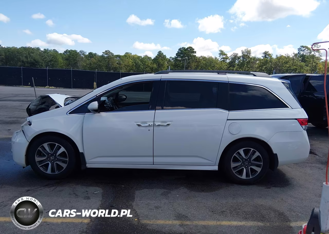 2015 Honda Odyssey Touring-Touring Elite VIN:5FNRL5H94FB057634 - 13