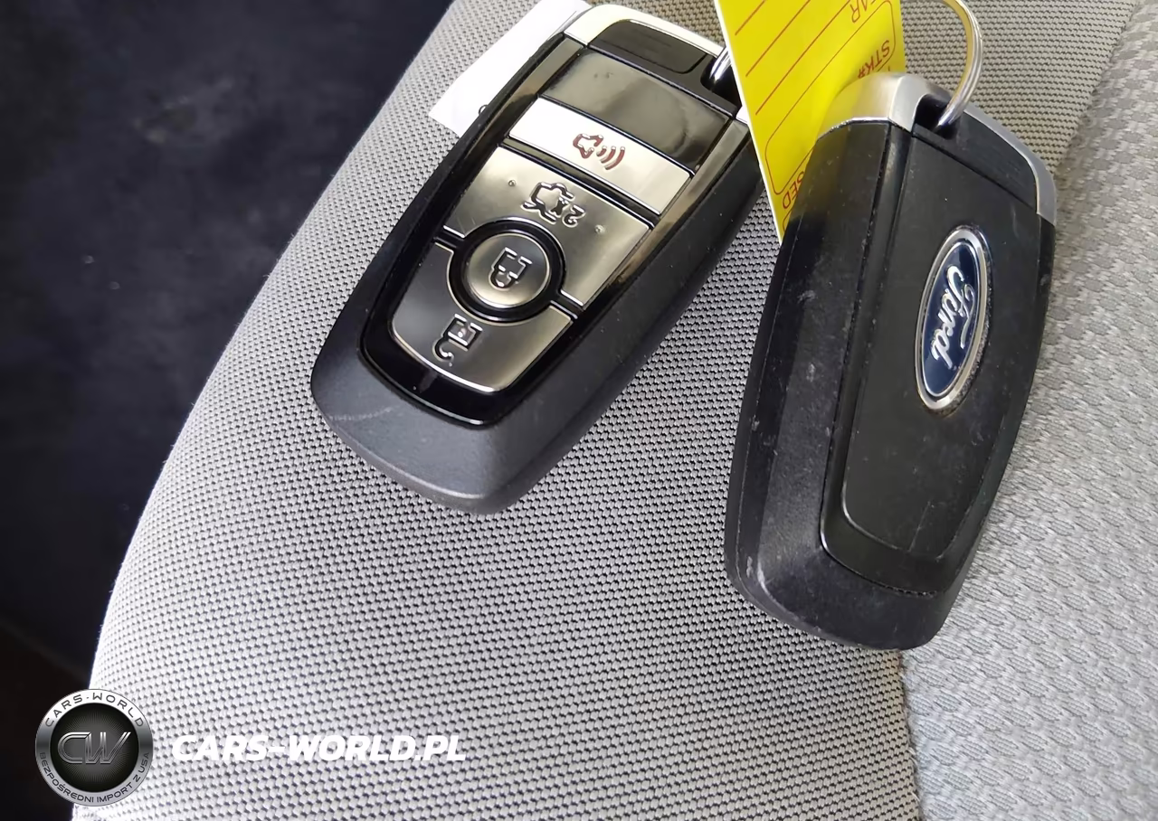 2018 Ford Fusion Hybrid S VIN:3FA6P0UU0JR209460 - 11