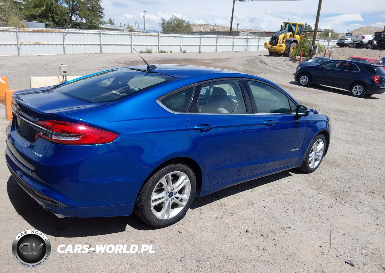 2018 Ford Fusion Hybrid S VIN:3FA6P0UU0JR209460 - 4