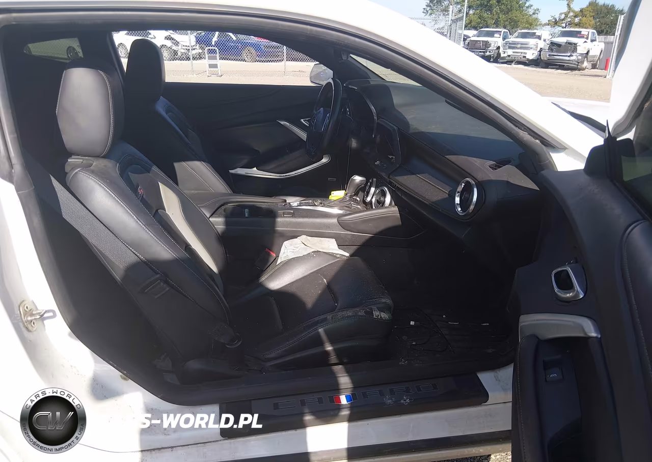 2019 Chevrolet Camaro 2Ss VIN:1G1FH1R71K0110110 - 5