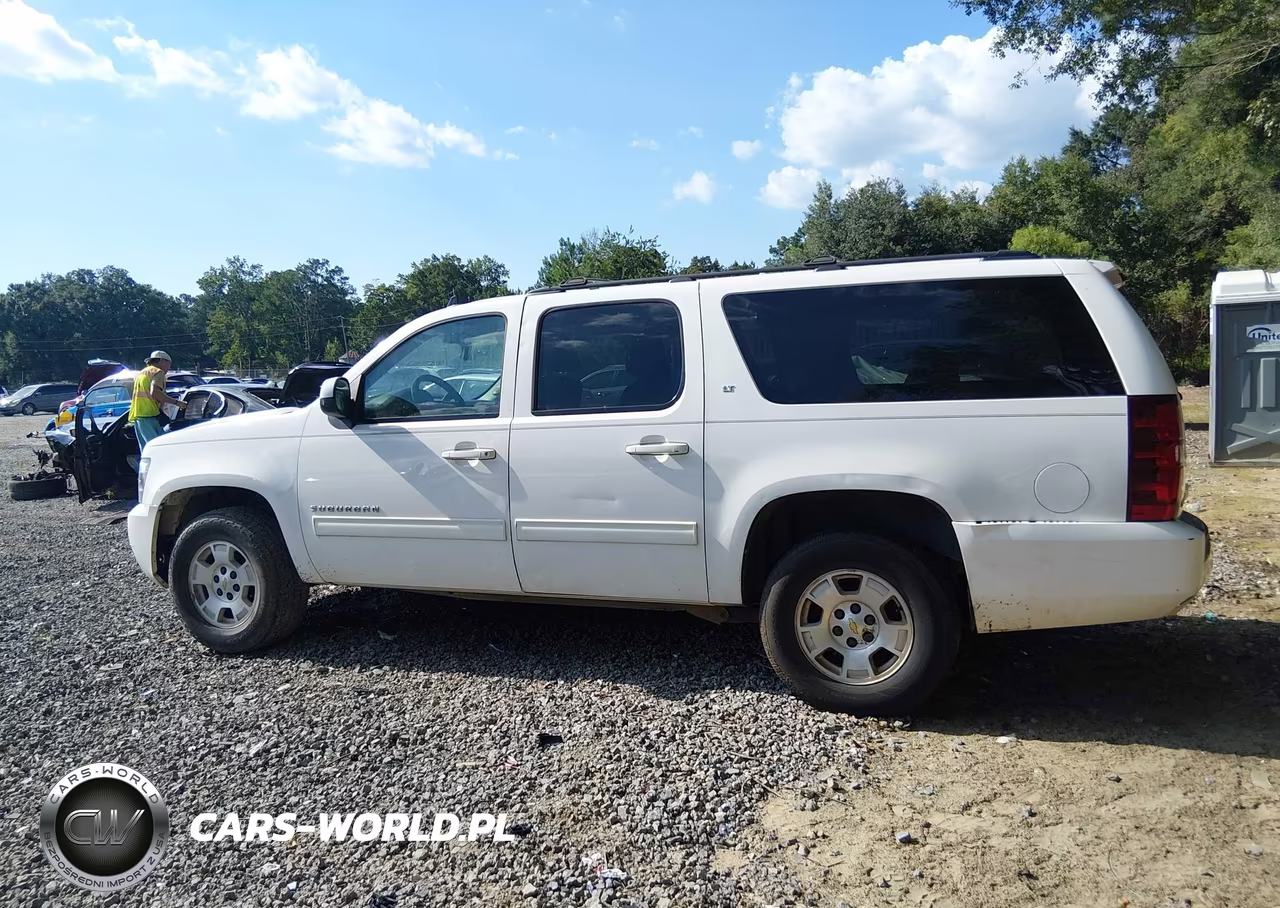 2013 Chevrolet Suburban 1500 Lt VIN:1GNSCJE04DR246847 - 15