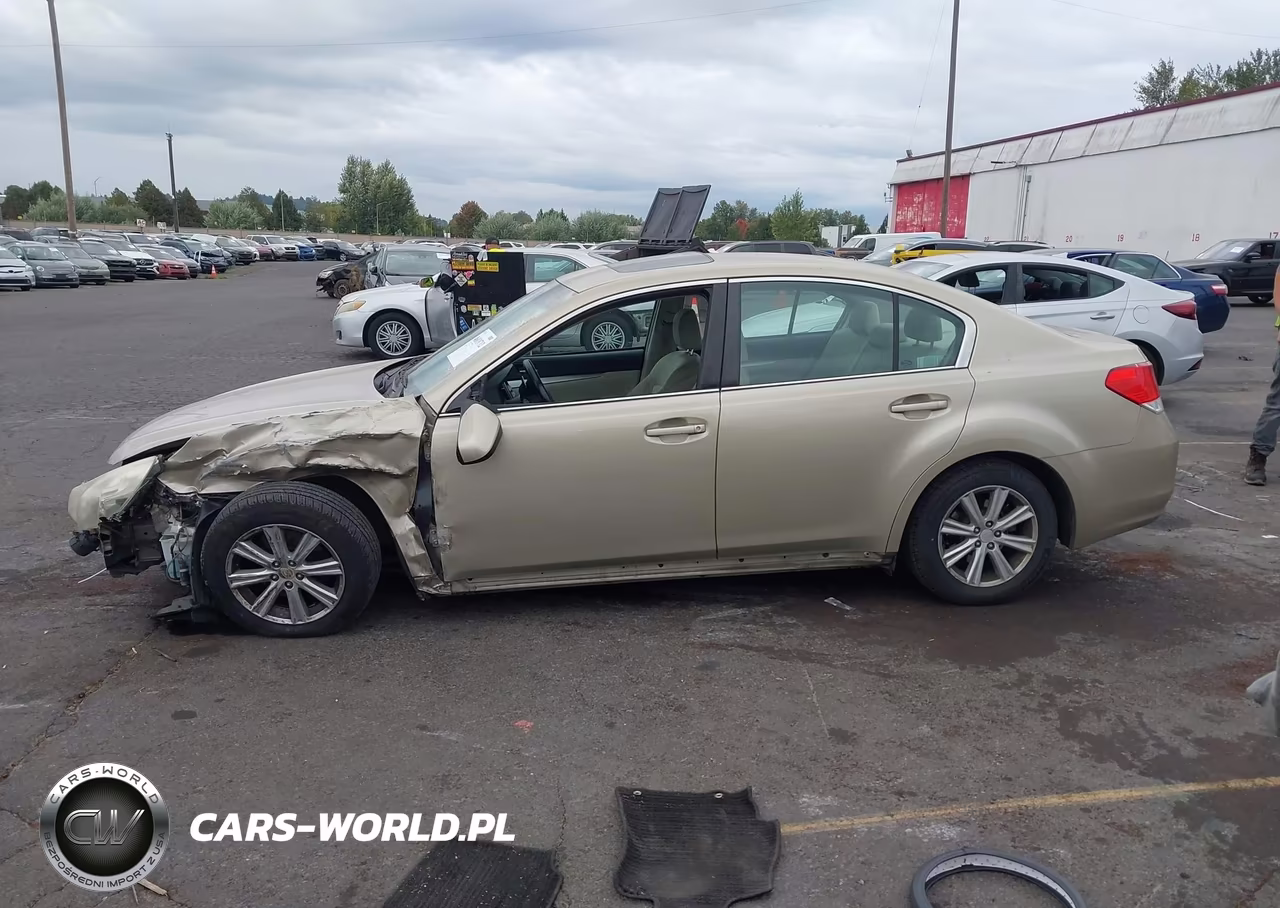 2010 Subaru Legacy 2.5I Premium VIN:4S3BMBG68A3215709 - 15