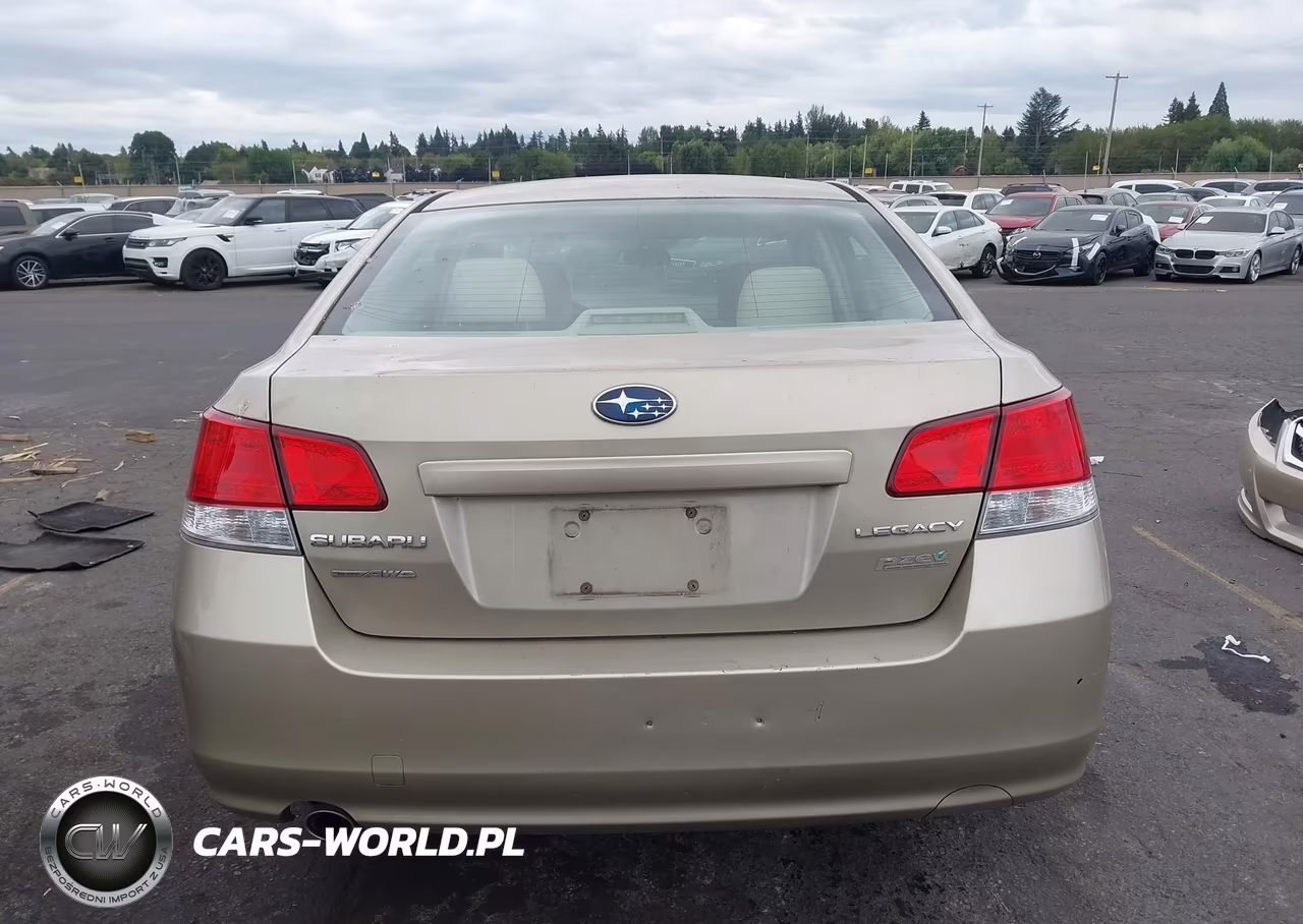 2010 Subaru Legacy 2.5I Premium VIN:4S3BMBG68A3215709 - 17