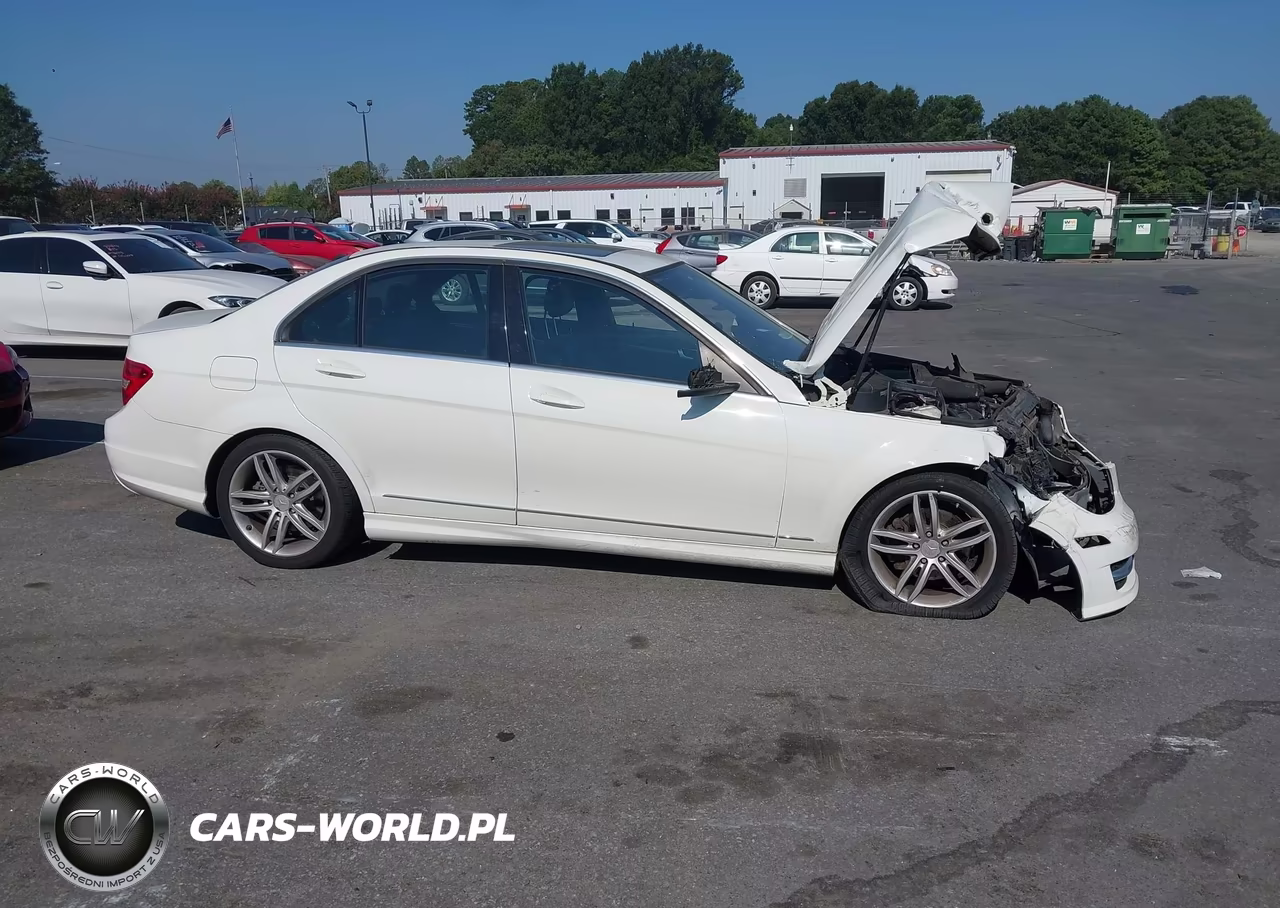 2012 Mercedes-Benz C 300 Luxury 4Matic-Sport 4Matic VIN:WDDGF8BB2CR192523 - 13