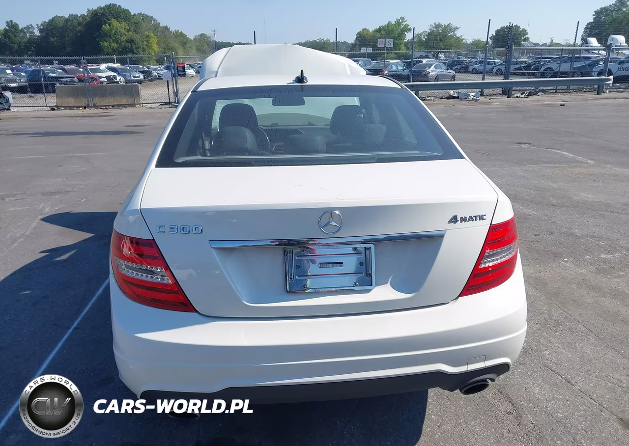 2012 Mercedes-Benz C 300 Luxury 4Matic-Sport 4Matic VIN:WDDGF8BB2CR192523 - 16