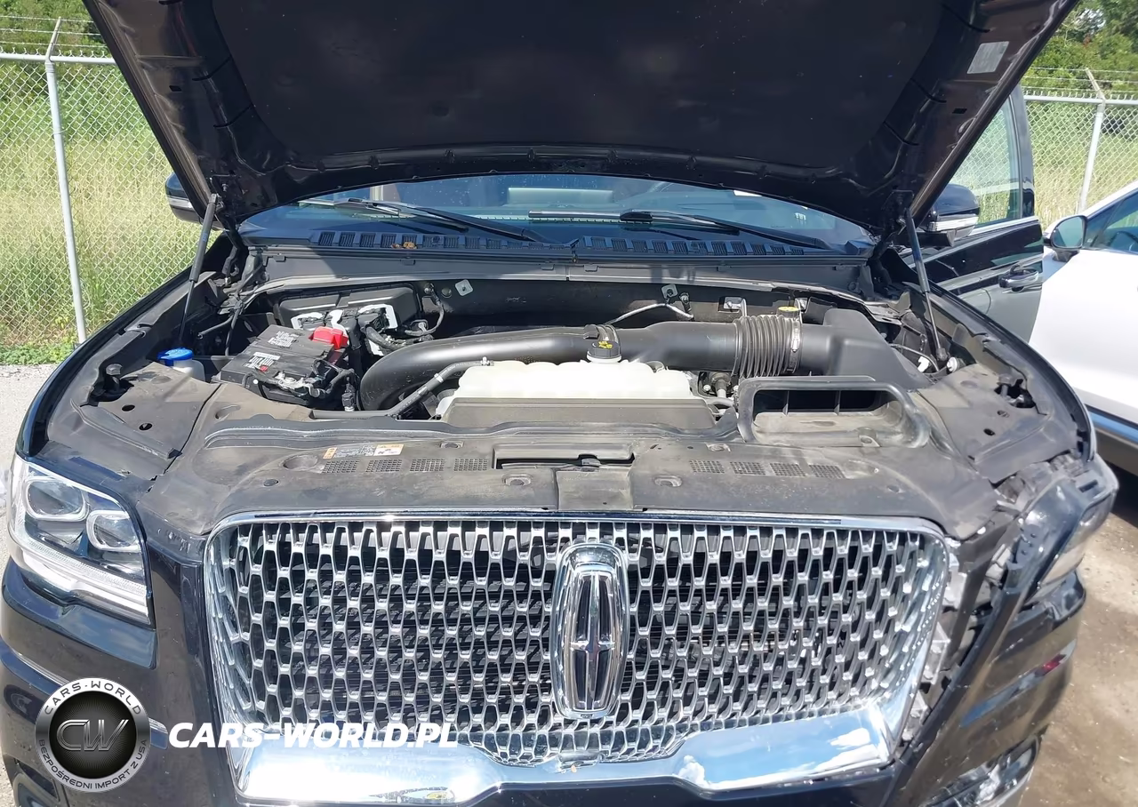 2024 Lincoln Navigator Reserve L VIN:5LMJJ3LG8REL01927 - 10