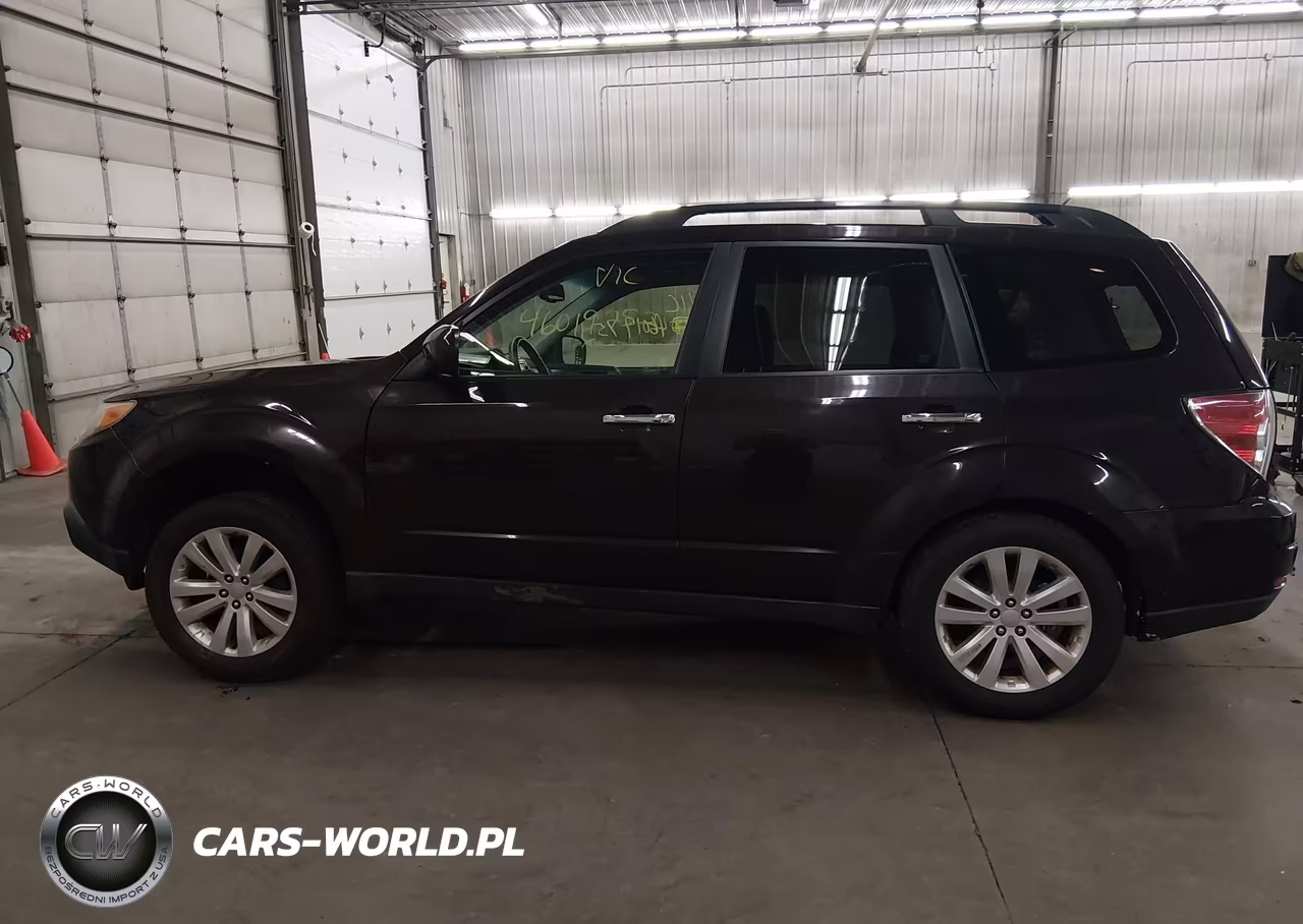 2013 Subaru Forester 2.5X Premium VIN:JF2SHADC8DH437197 - 15