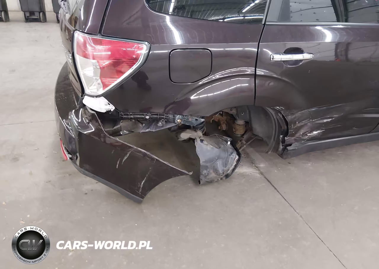 2013 Subaru Forester 2.5X Premium VIN:JF2SHADC8DH437197 - 6