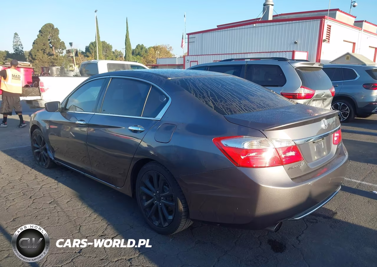 2013 Honda Accord Sport VIN:1HGCR2F57DA251682 - 3