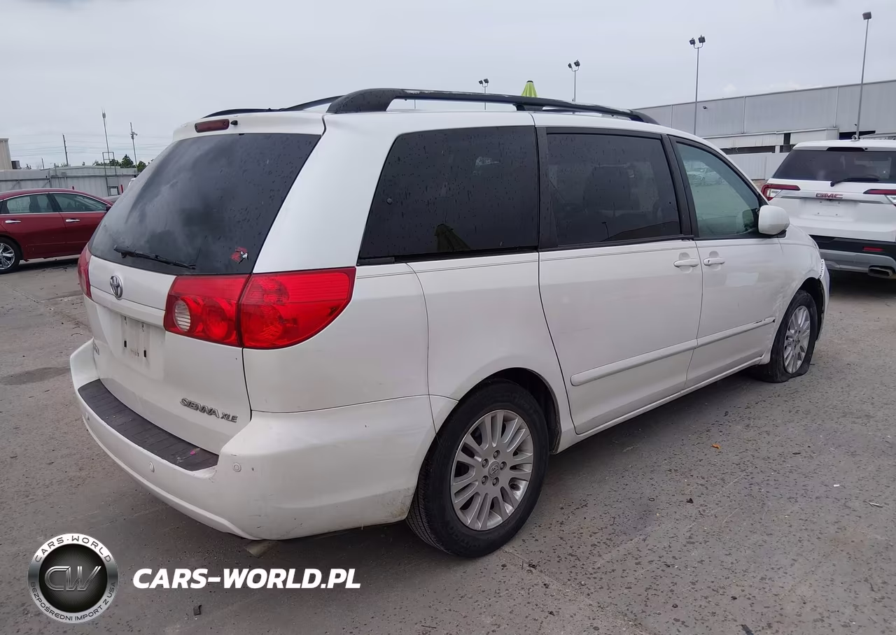 2010 Toyota Sienna Xle VIN:5TDYK4CC3AS331728 - 4