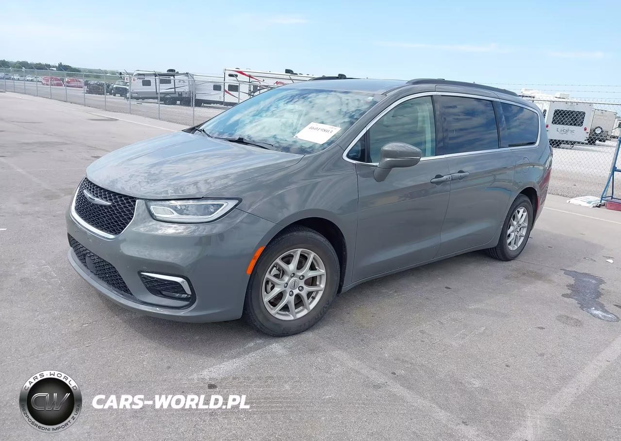 2022 Chrysler Pacifica Touring L VIN:2C4RC1BG2NR188189 - 2