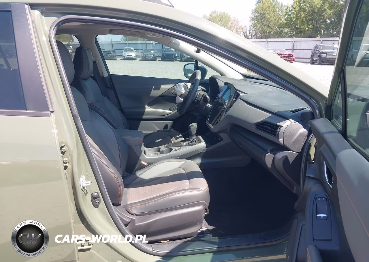 2025 Subaru Crosstrek Limited VIN:4S4GUHM66S3723266 - 5