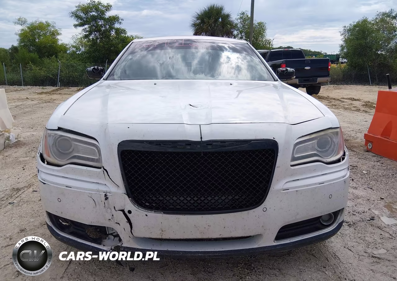 2014 Chrysler 300C VIN:2C3CCAET7EH159957 - 12