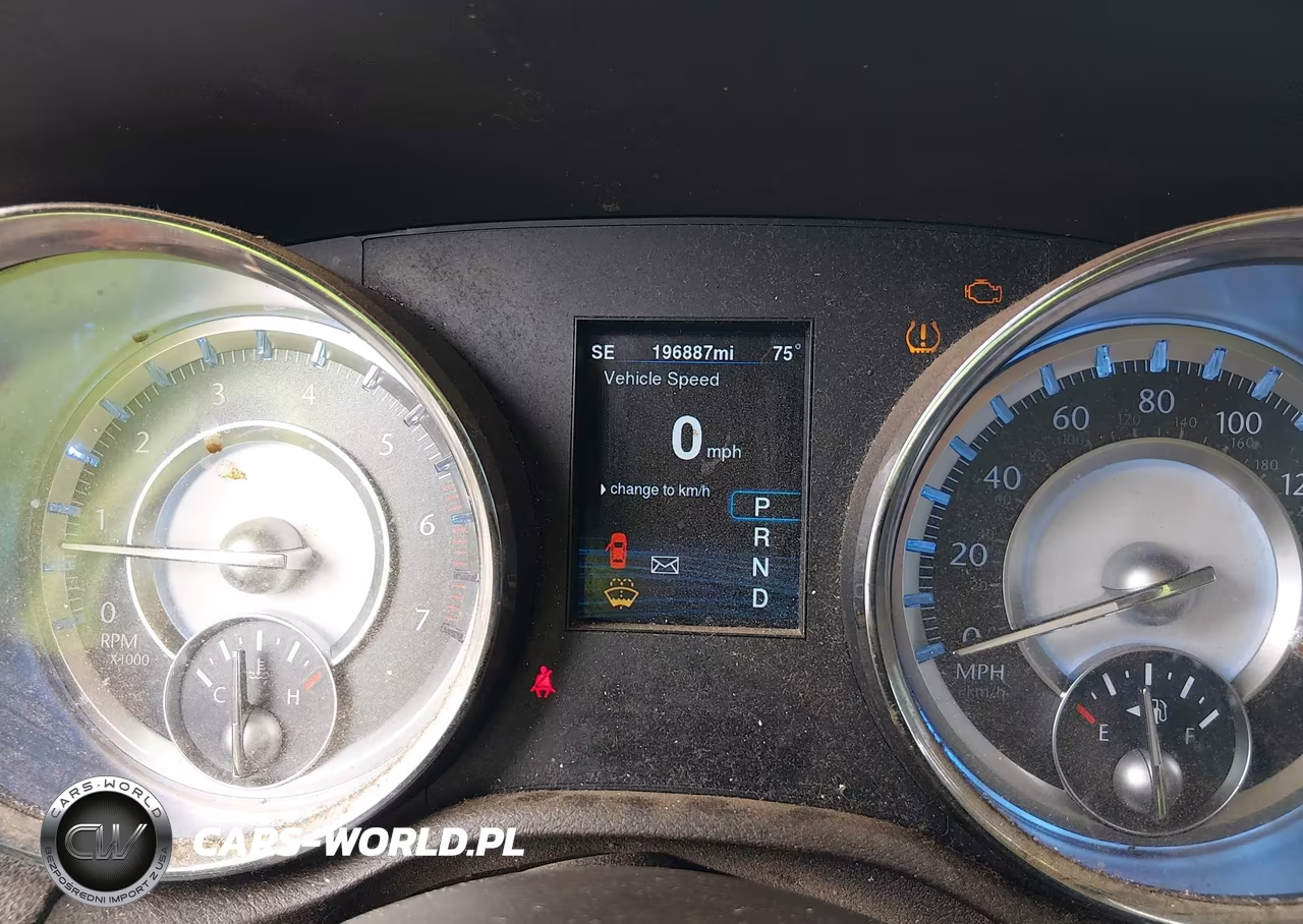 2014 Chrysler 300C VIN:2C3CCAET7EH159957 - 7