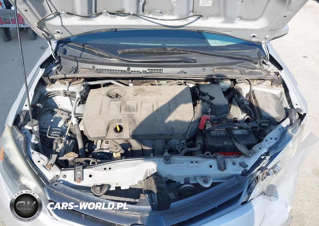 2015 Toyota Corolla Le VIN:2T1BURHE2FC229750 - 10