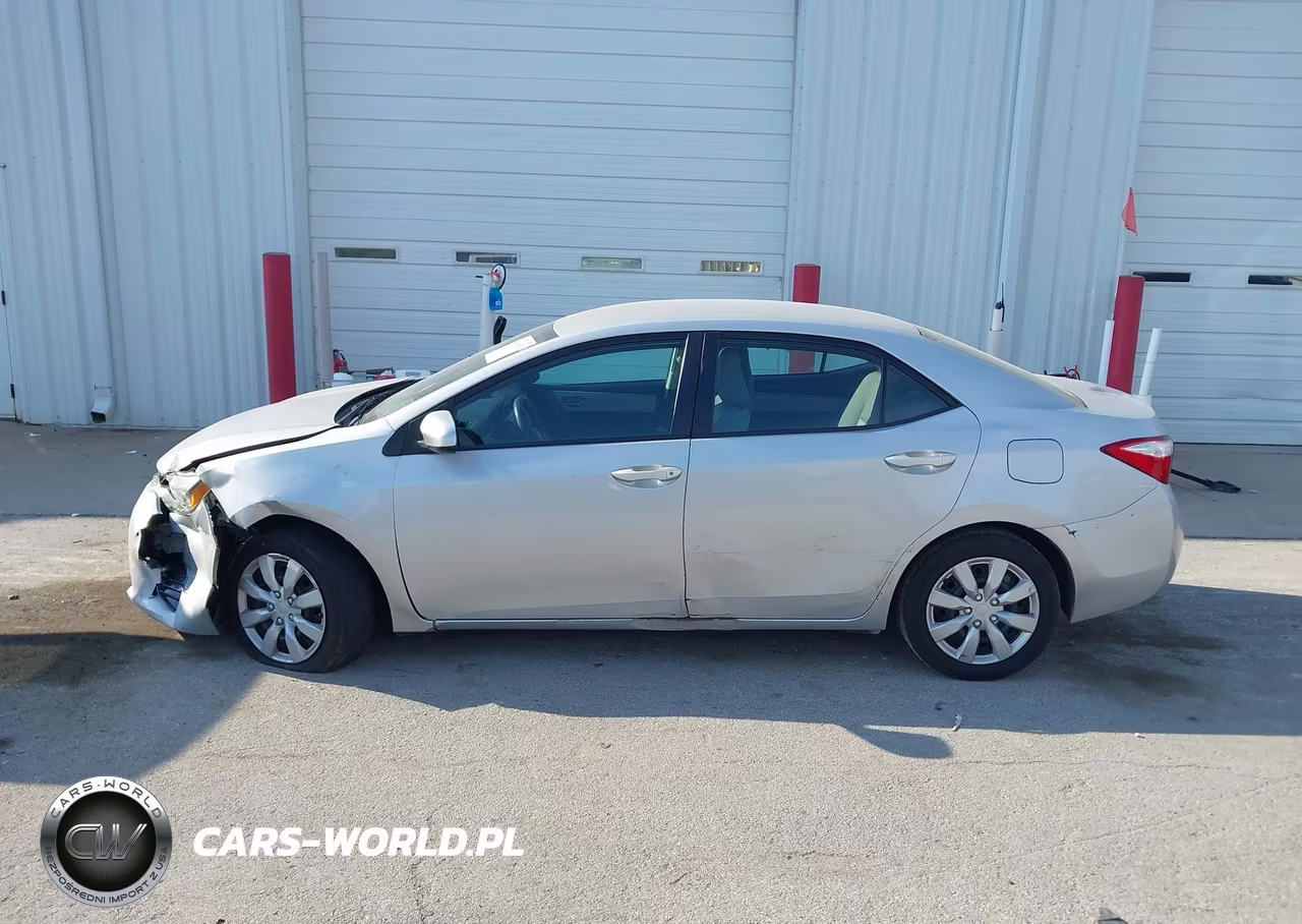 2015 Toyota Corolla Le VIN:2T1BURHE2FC229750 - 14