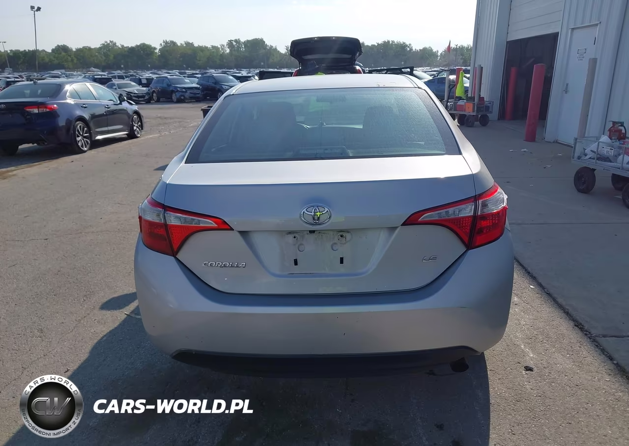 2015 Toyota Corolla Le VIN:2T1BURHE2FC229750 - 16