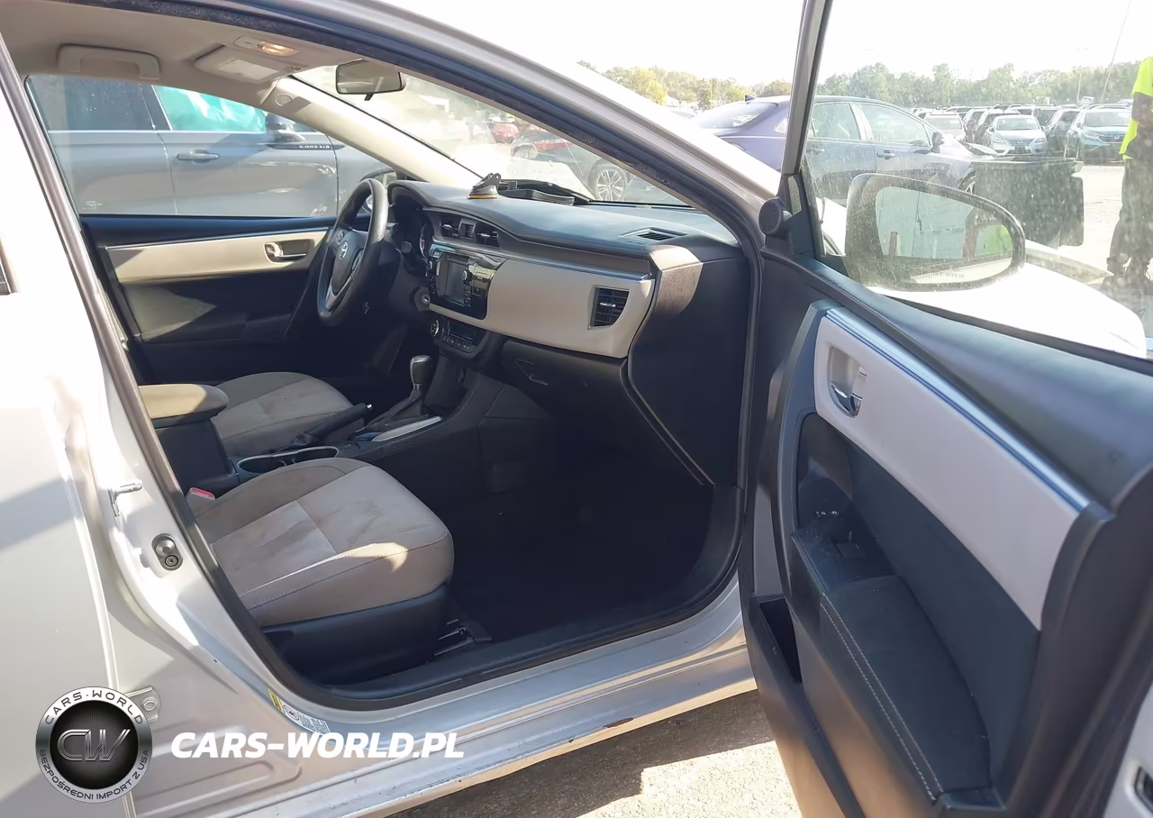 2015 Toyota Corolla Le VIN:2T1BURHE2FC229750 - 5