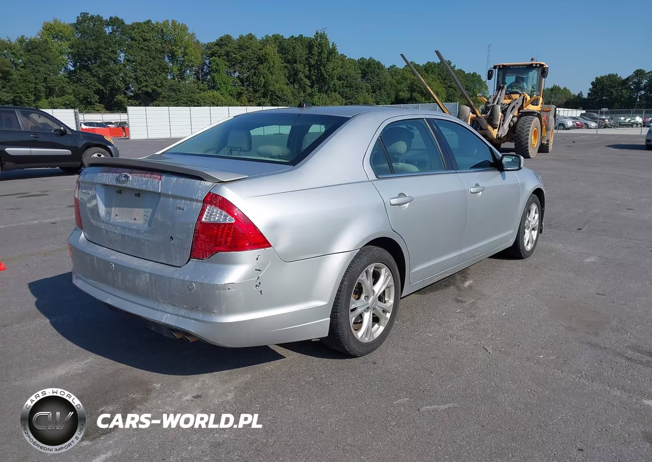2012 Ford Fusion Se VIN:3FAHP0HA3CR336876 - 4