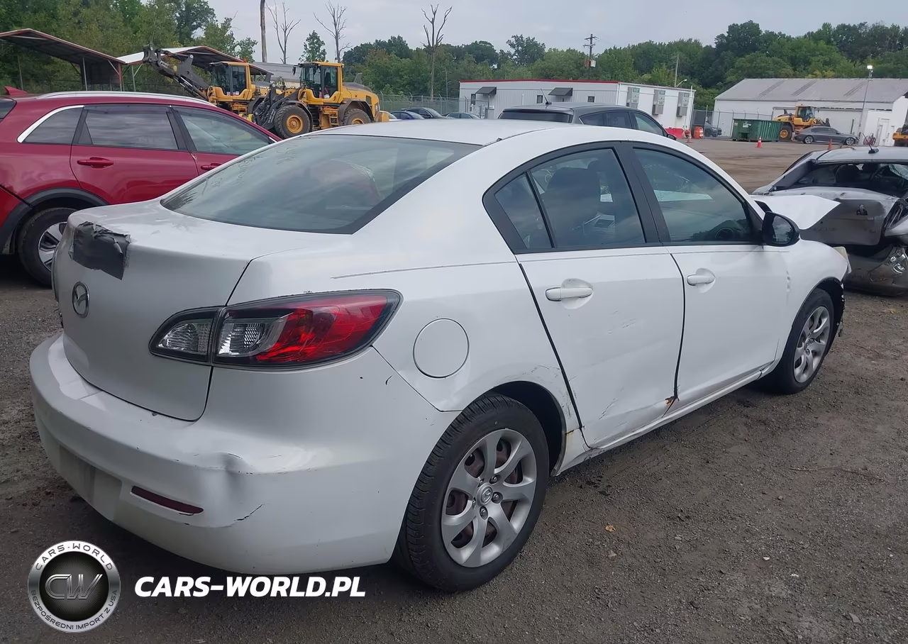 2012 Mazda Mazda3 I Sport VIN:JM1BL1UG7C1518201 - 4