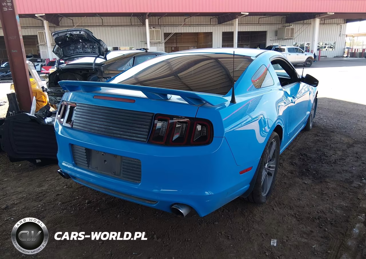 2013 Ford Mustang V6 VIN:1ZVBP8AM6D5269548 - 4