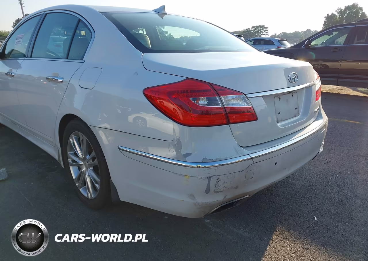 2013 Hyundai Genesis 3.8 VIN:KMHGC4DD6DU239962 - 12