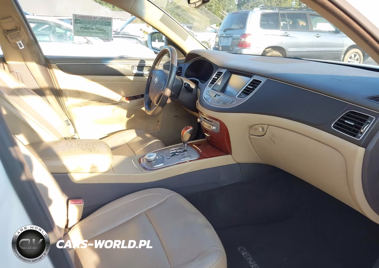 2013 Hyundai Genesis 3.8 VIN:KMHGC4DD6DU239962 - 5