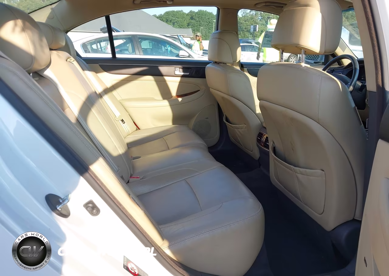 2013 Hyundai Genesis 3.8 VIN:KMHGC4DD6DU239962 - 8