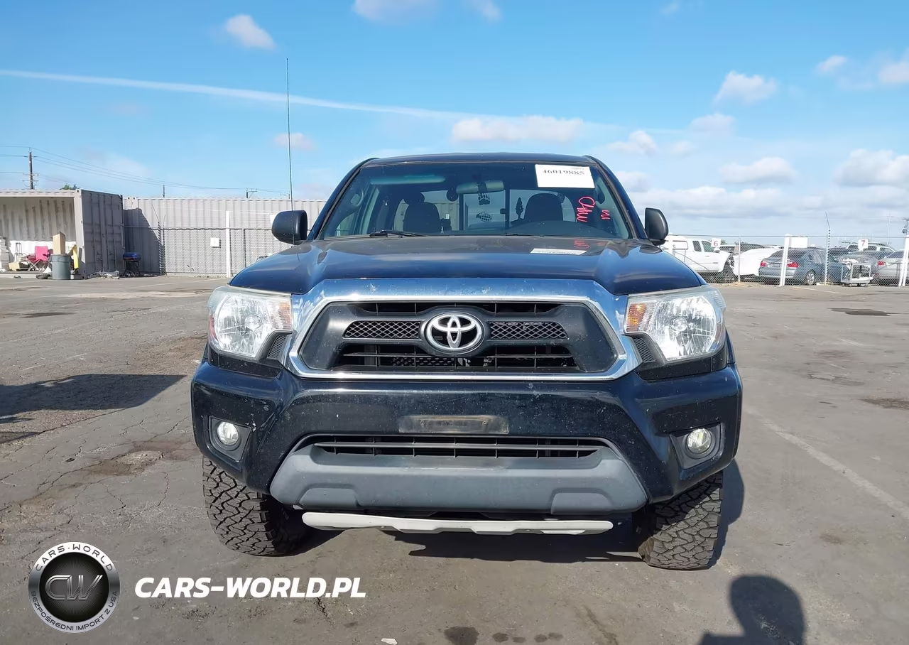 2015 Toyota Tacoma Base V6 VIN:5TFUU4EN5FX132222 - 12
