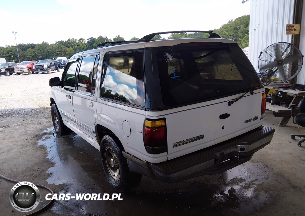 1996 Ford Explorer VIN:1FMDU34X8TUA02490 - 3