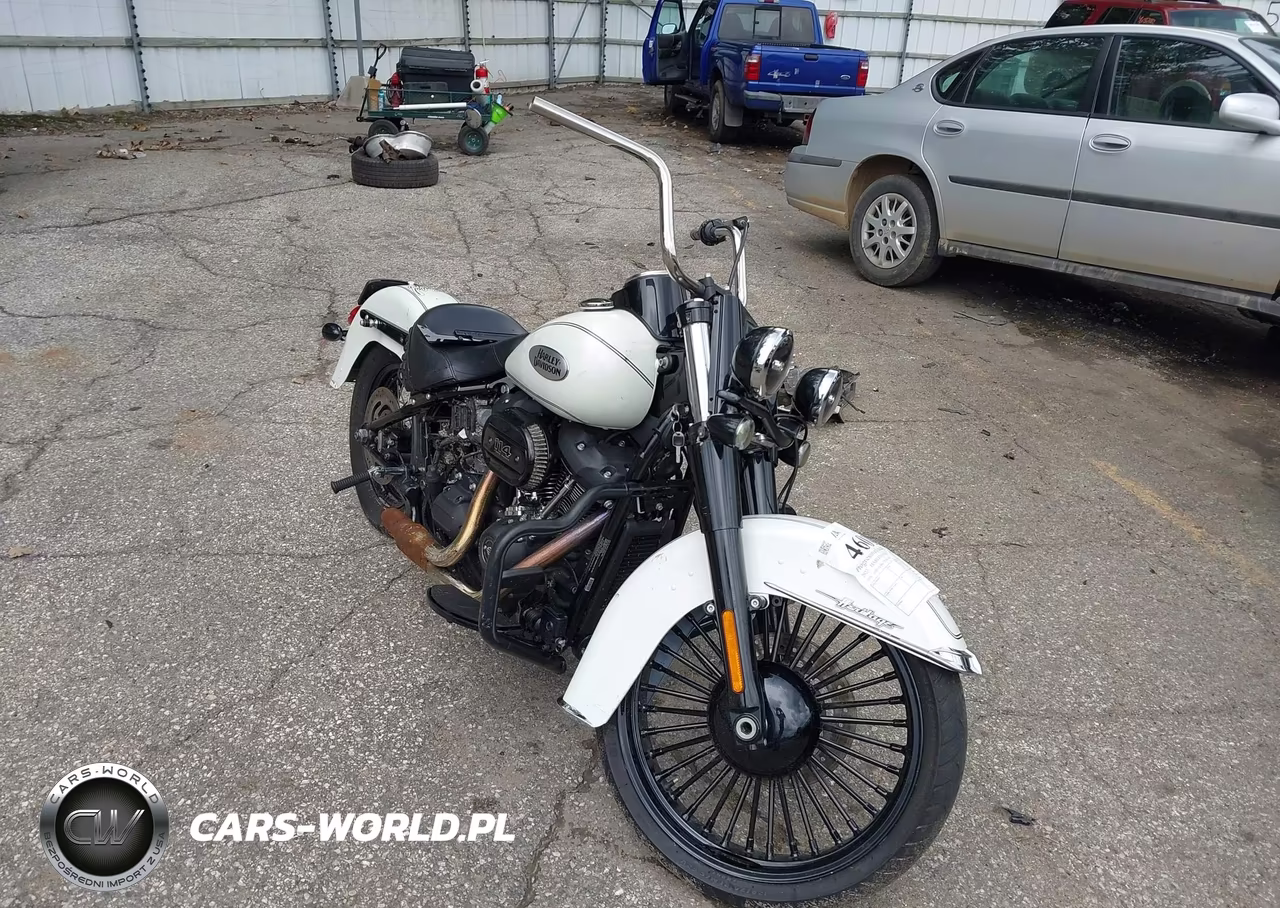 2023 Harley-Davidson Flhcs