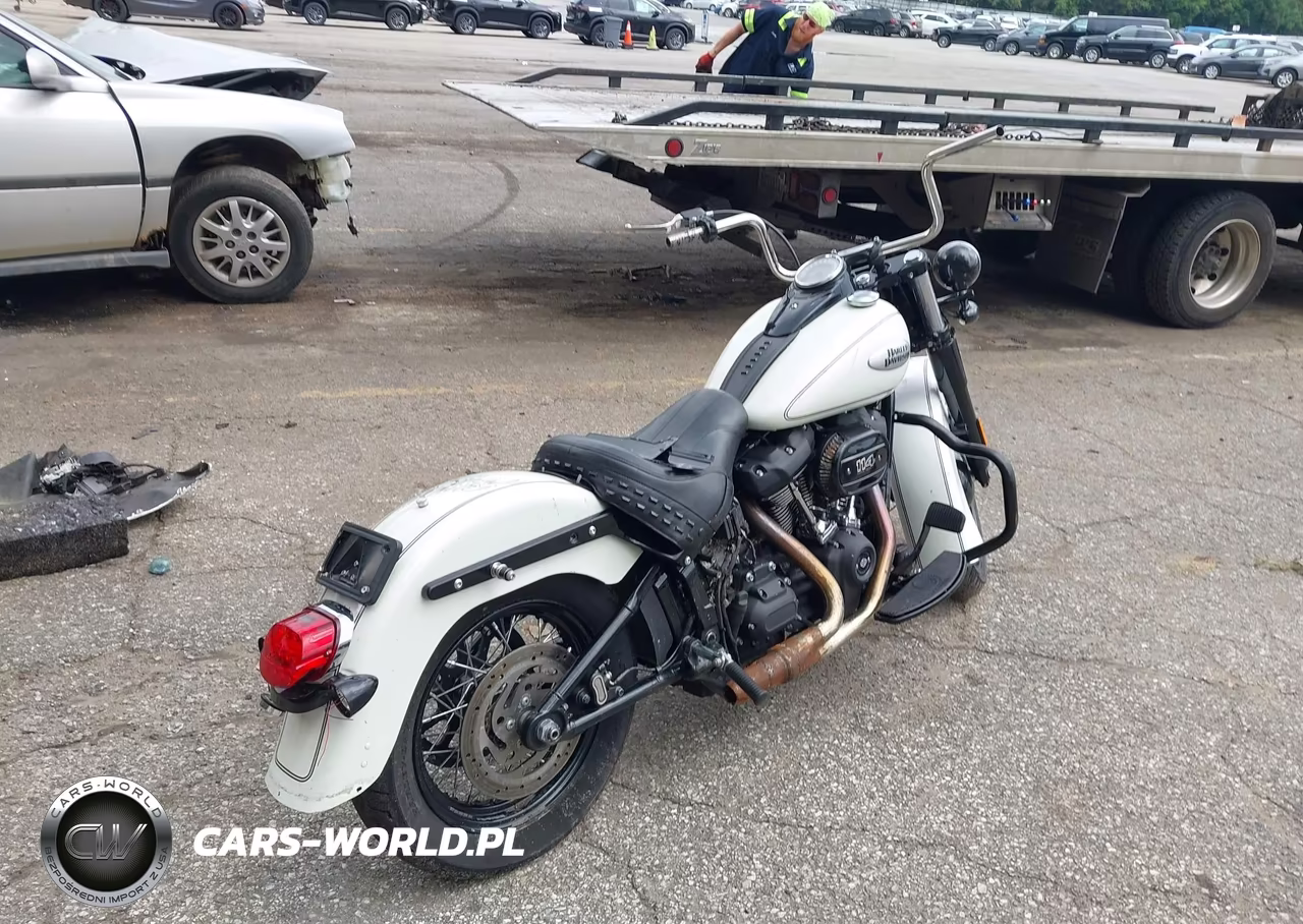 2023 Harley-Davidson Flhcs VIN:1HD1YBK17PB041298 - 4