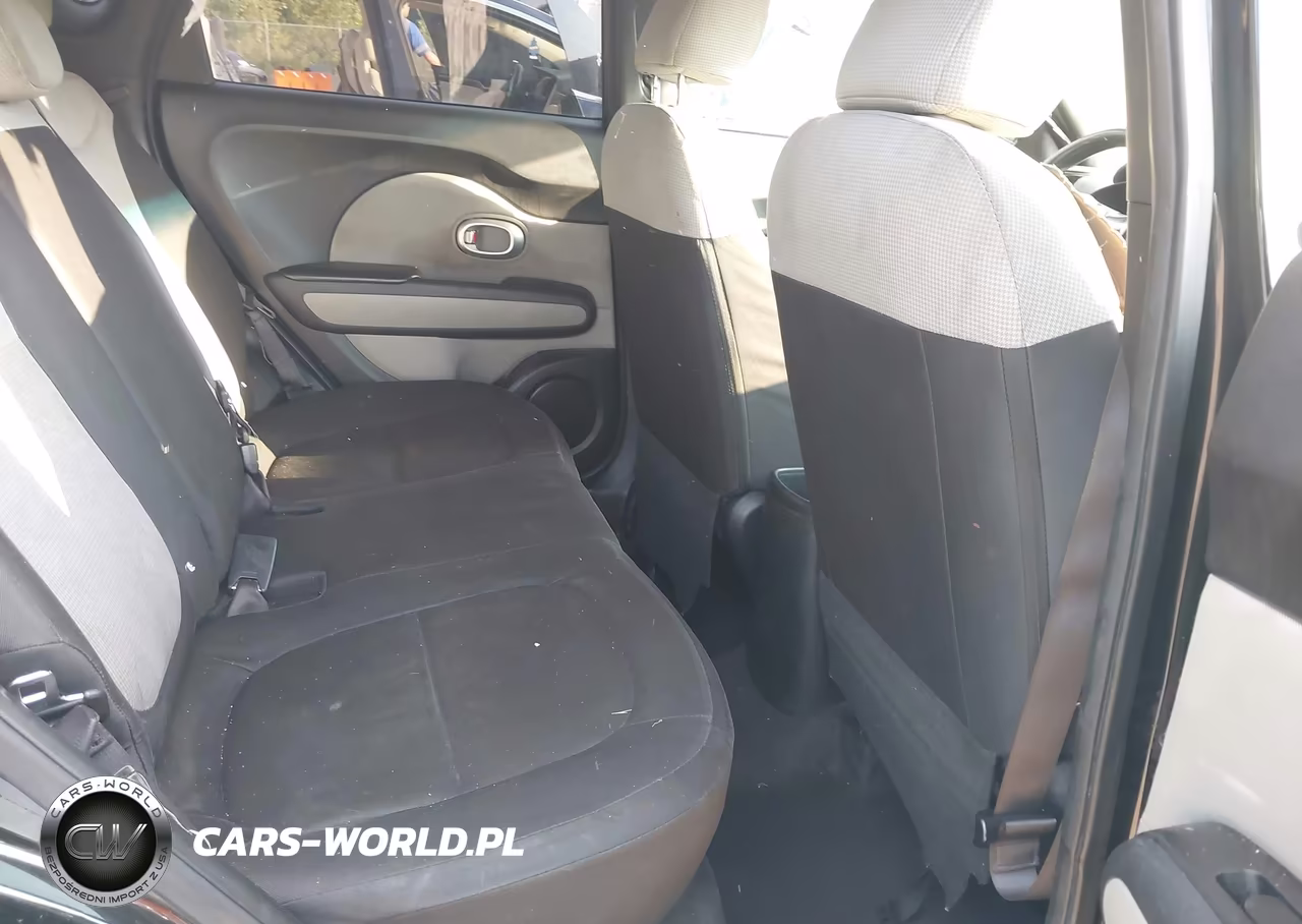2015 Kia Soul VIN:KNDJN2A23F7127018 - 8