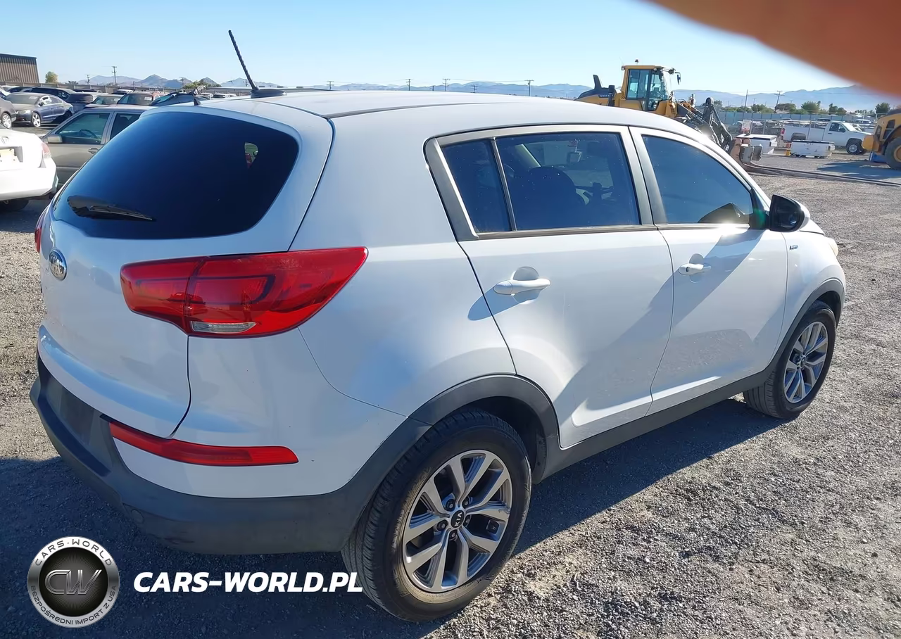 2014 Kia Sportage Lx VIN:KNDPBCAC3E7560581 - 4