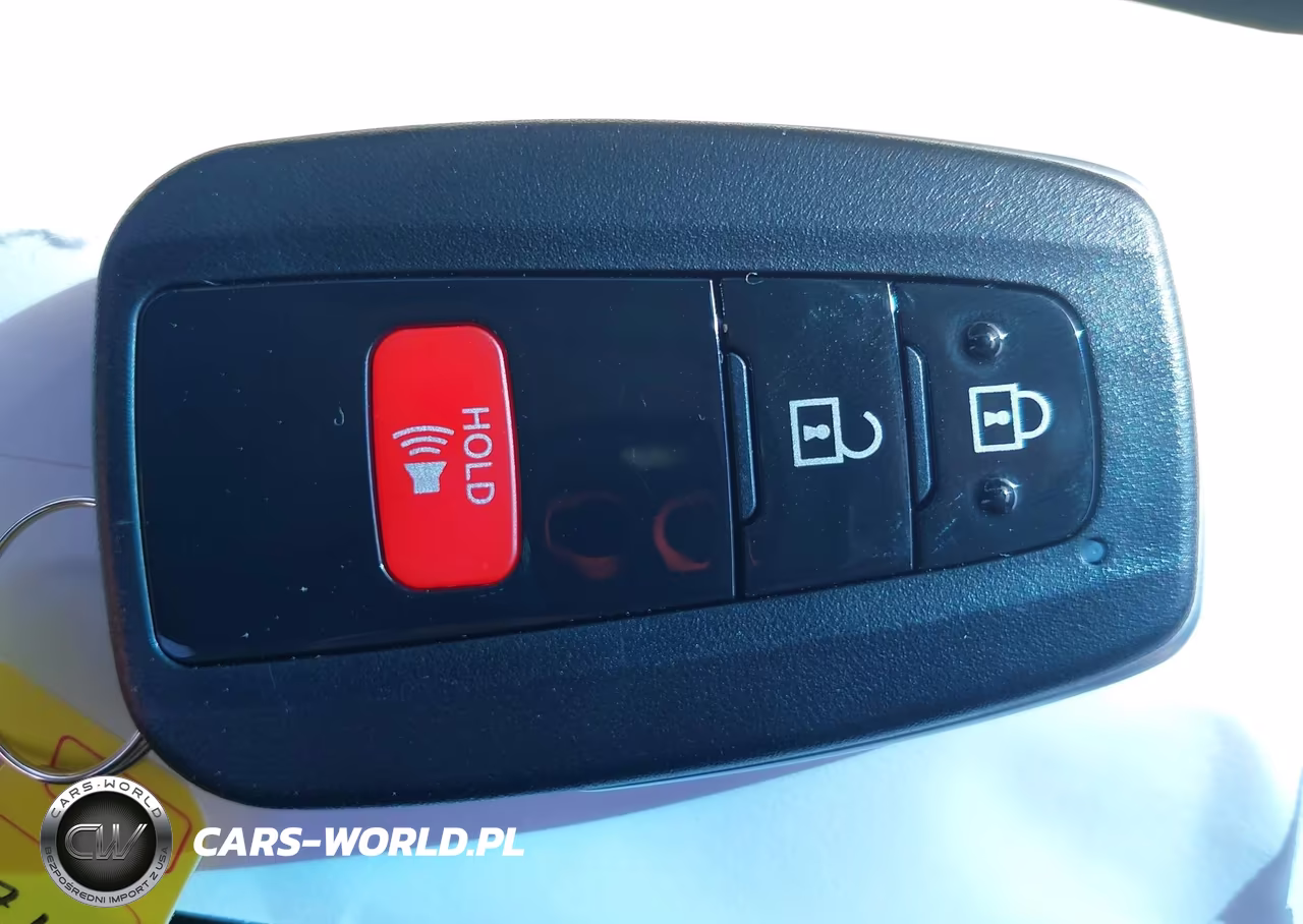 2023 Toyota Highlander Hybrid Platinum VIN:5TDEBRCH1PS122010 - 11