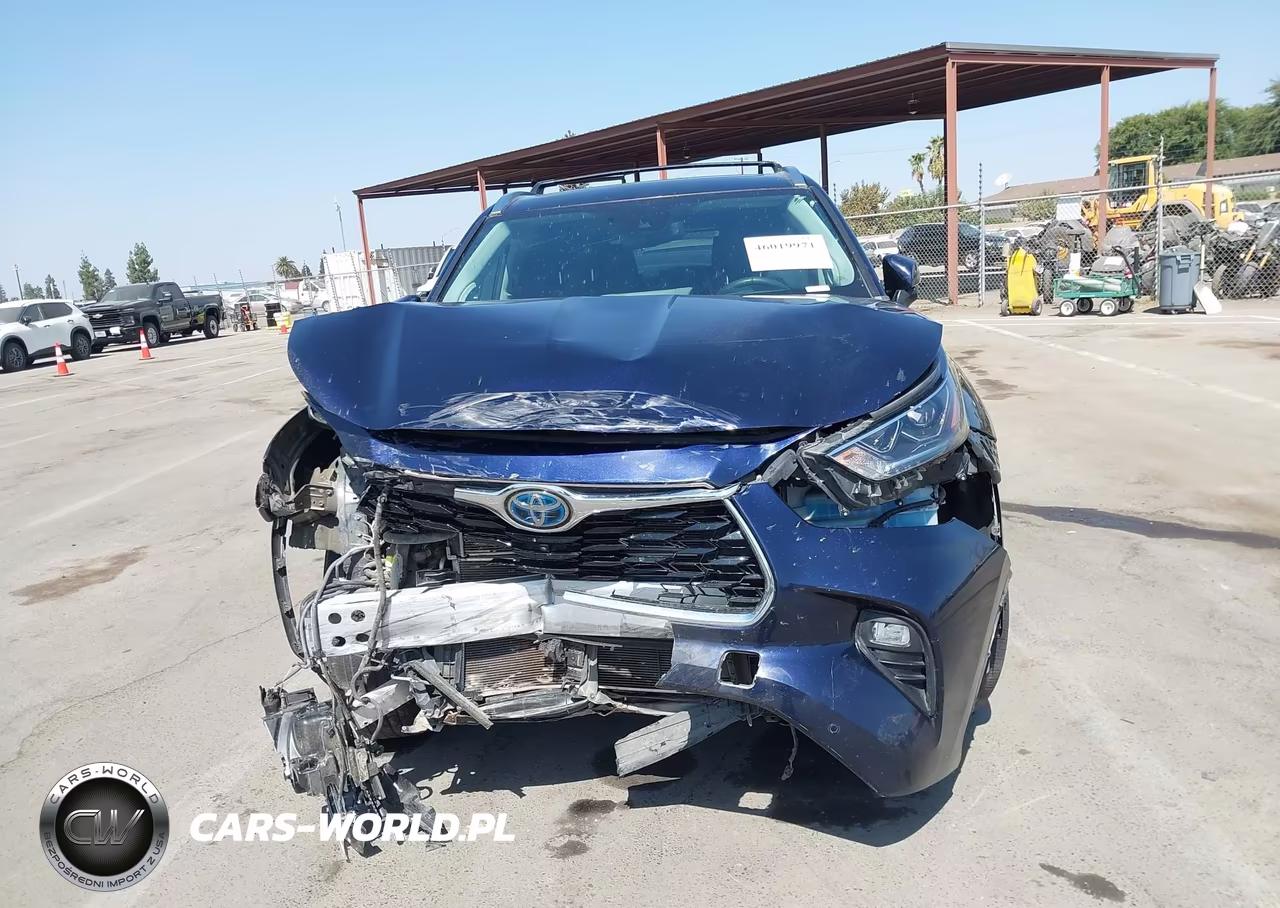 2023 Toyota Highlander Hybrid Platinum VIN:5TDEBRCH1PS122010 - 13