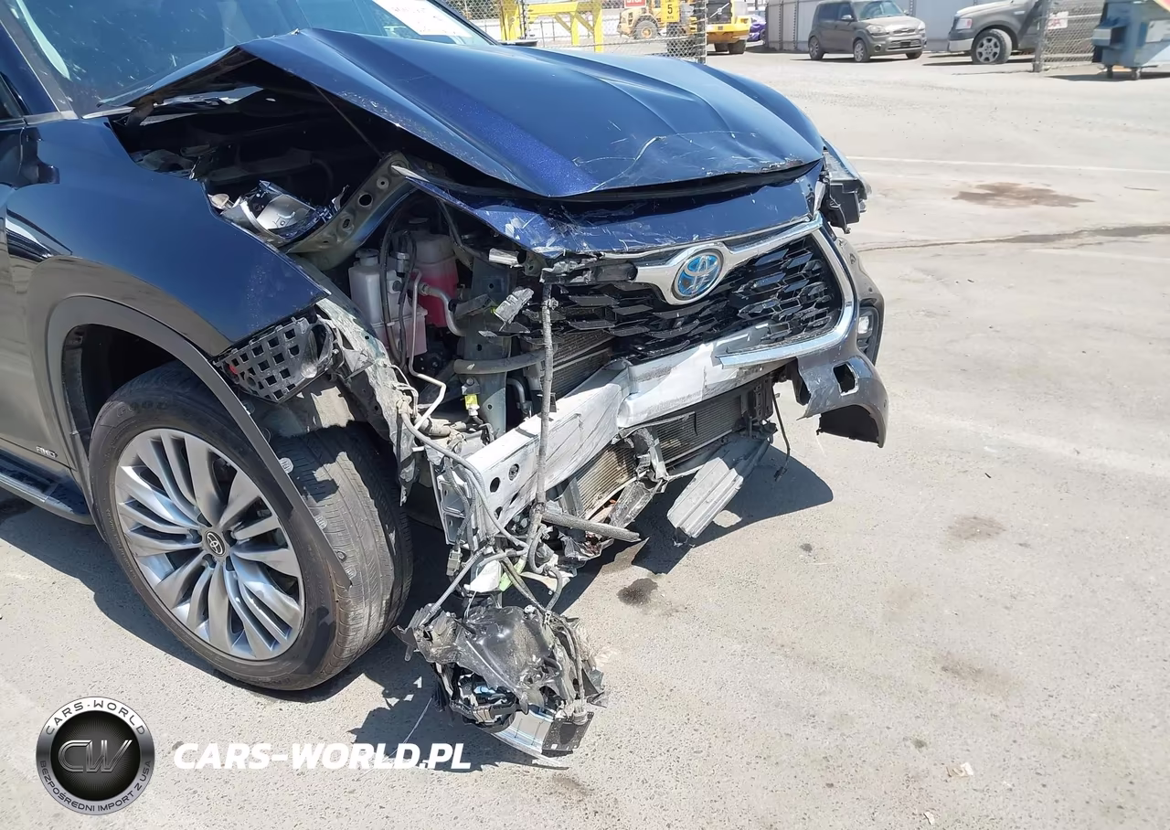 2023 Toyota Highlander Hybrid Platinum VIN:5TDEBRCH1PS122010 - 19