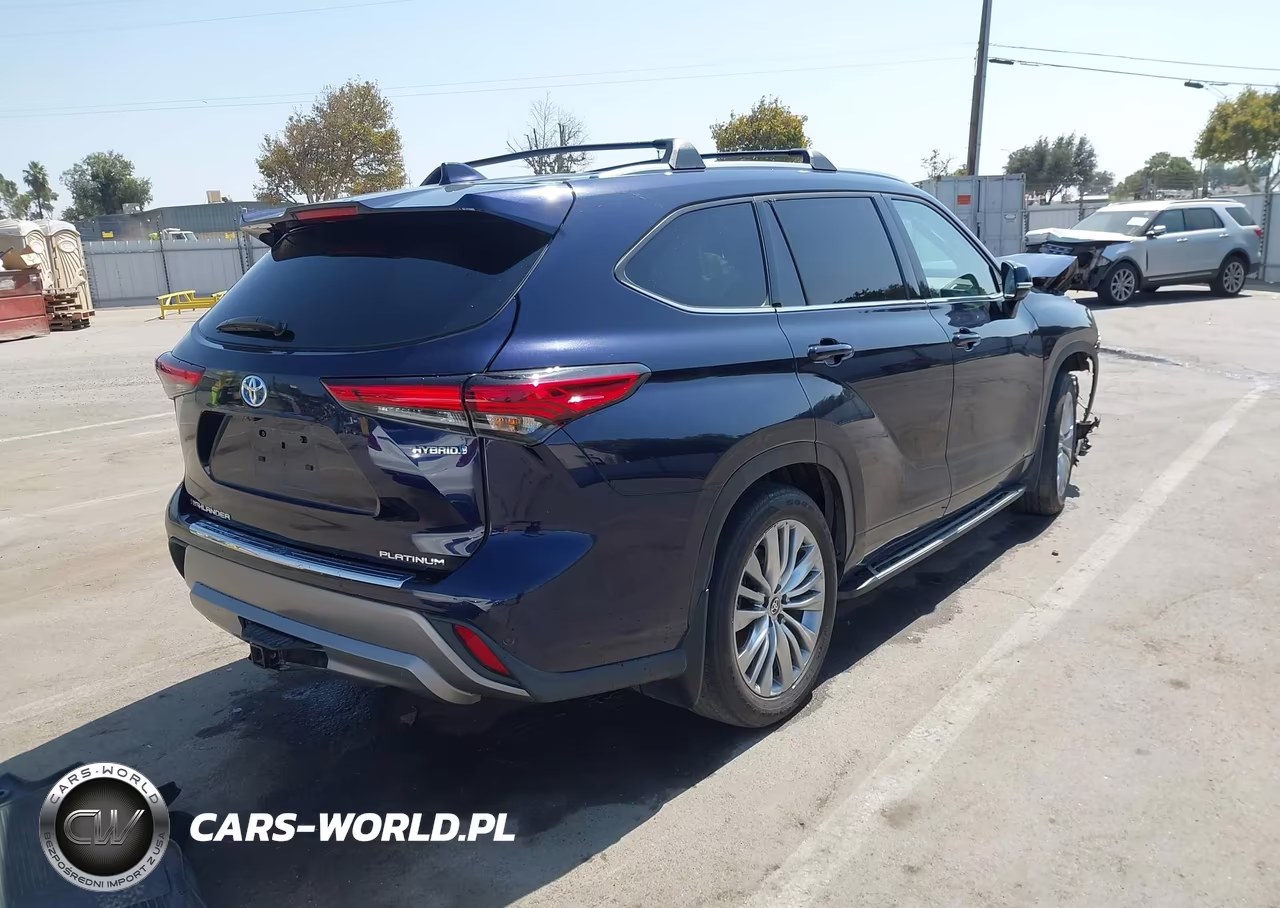 2023 Toyota Highlander Hybrid Platinum VIN:5TDEBRCH1PS122010 - 4