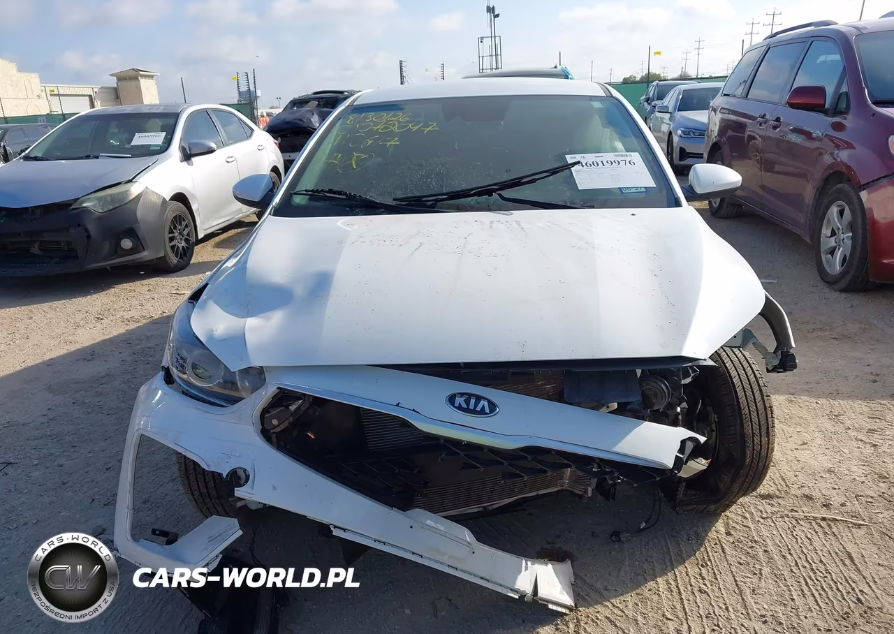 2021 Kia Forte Lxs VIN:3KPF24AD4ME410617 - 12