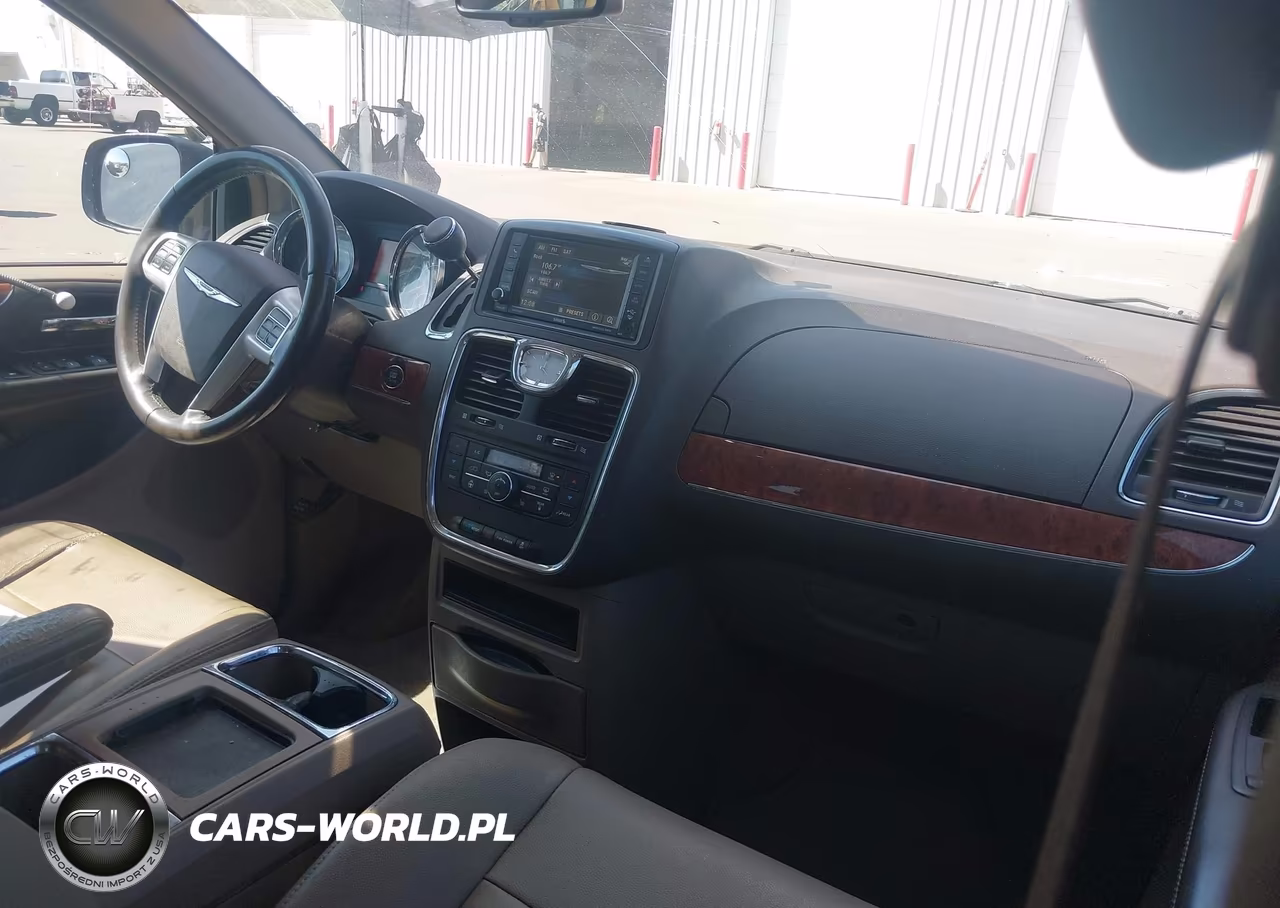 2016 Chrysler Town & Country Touring VIN:2C4RC1BG5GR188786 - 5