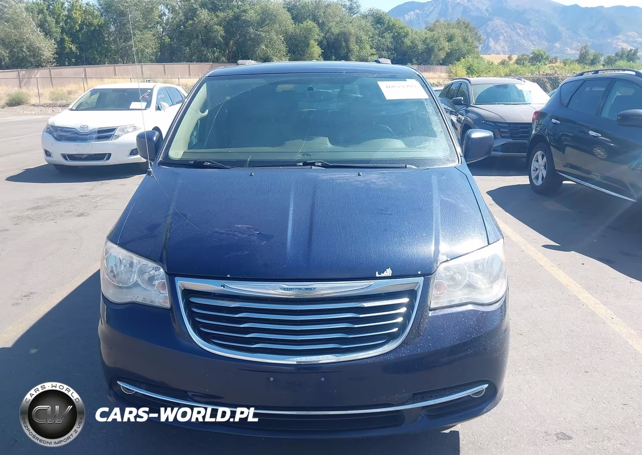 2016 Chrysler Town & Country Touring VIN:2C4RC1BG5GR188786 - 6